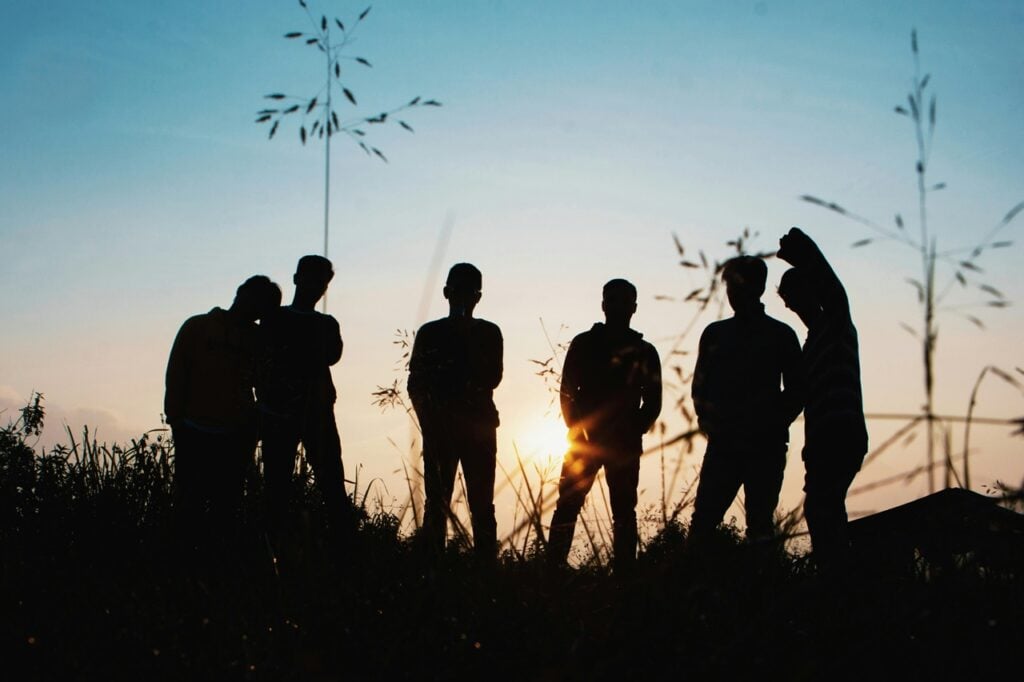 A group of young people connected through YOUTURN